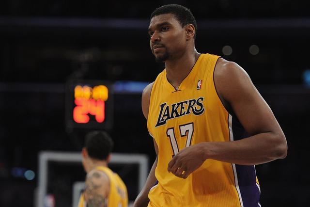 NBA新赛季正式揭幕 凯尔特人升起第18面冠军旗